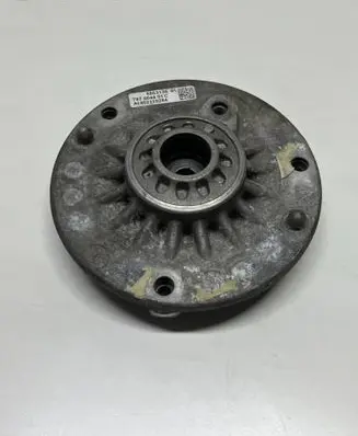 BMW M4 F82 F83 Front upper strut mount 6863135 787004401C A1402110284