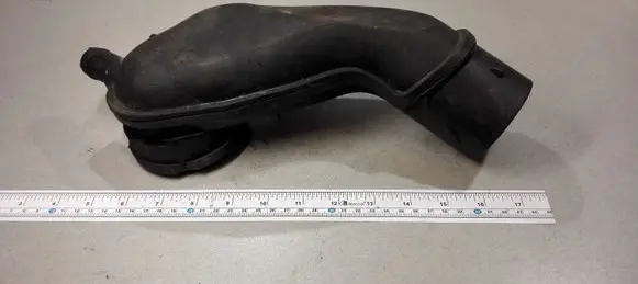 Audi A6 S6 C5 4B Air intake hose/pipe 078133356F 3915268906