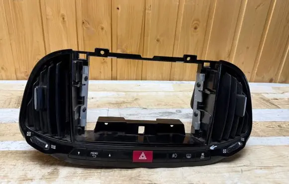 Fiat Doblo Radio/GPS head unit trim LS395550 ST7759 T0867