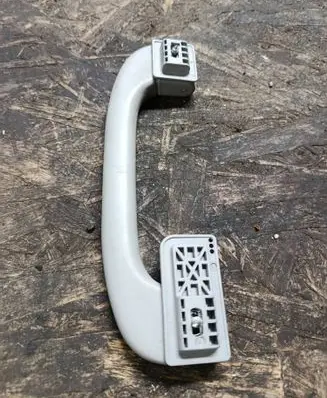 BMW 5 E60 E61 Rear interior roof grab handle 9143529