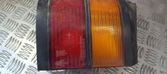 Volkswagen PASSAT B3 Rear/tail lights 333945257 333945111