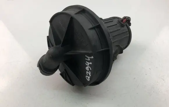 Volkswagen Golf VI Water pump 06A959253E