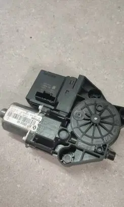Renault Scenic II - Grand scenic II Rear door window regulator motor 827300005R