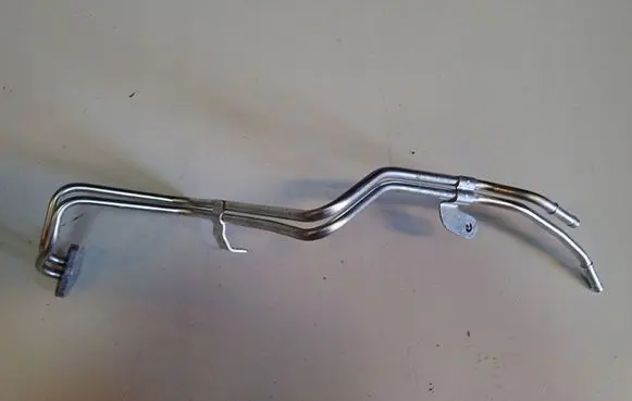 Volkswagen Golf VII Engine coolant pipe/hose 04E122157AT