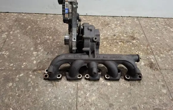 Volvo XC60 Turbo 30774670 6NW009228