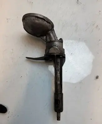 Mercedes-Benz W123 Oil pump 1151800102