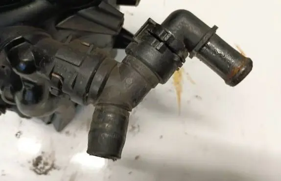 Fiat Freemont Engine coolant pipe/hose 