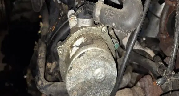 Audi A6 S6 C5 4B Vacuum pump 057145100K