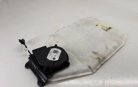 Chrysler Pacifica Seat fan/blower 68229493AB 68229487AF