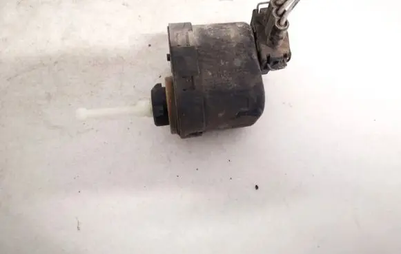 Audi A4 S4 B5 8D Headlight level adjustment motor 6k5941295