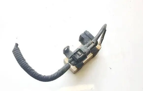 Coolant fan relay