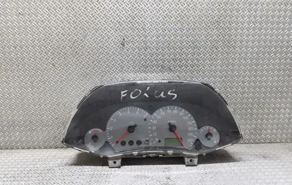 Ford Focus Speedometer (instrument cluster) 98AP10B885AA
