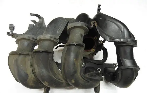 Volvo C30 Intake manifold 2S6G-9424-DH