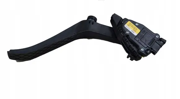 Volkswagen Touareg I Accelerator throttle pedal 7L0723507E