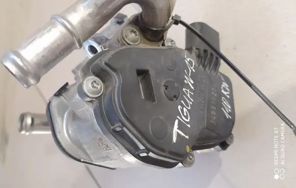 Volkswagen Tiguan EGR valve 04L131501RV110