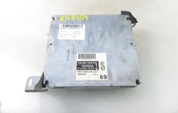 Toyota Avensis T250 Engine control unit/module MB1758006323 8966105690