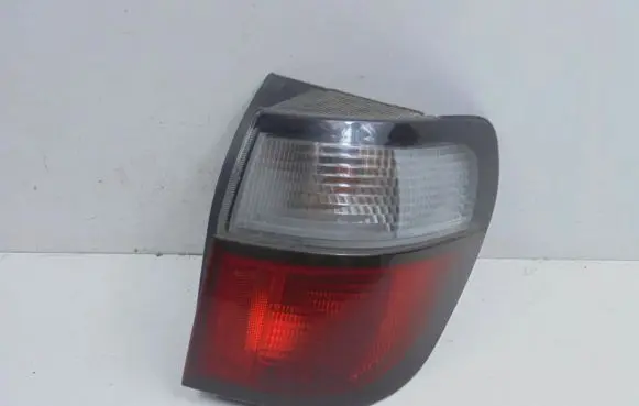 Mazda 626 Rear/tail lights R2265R