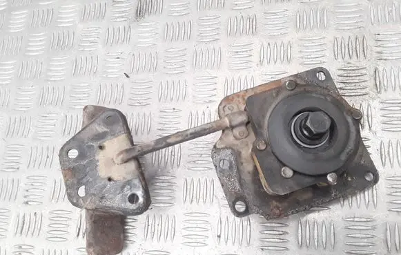 KIA Carnival Spare wheel bolt 