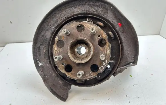 Honda CR-V Rear wheel hub 