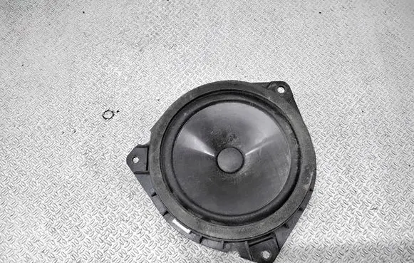 Toyota Corolla E120 E130 Front door speaker 8616044120