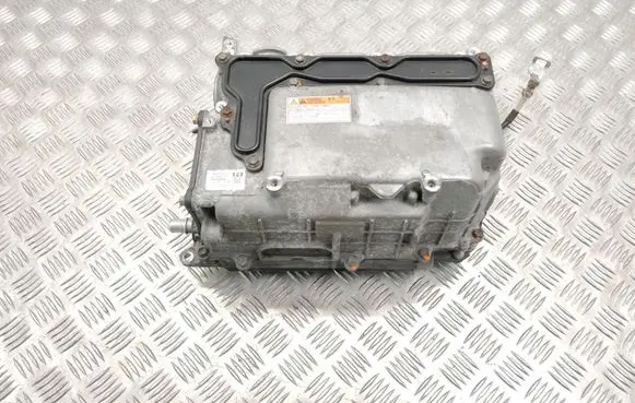 Lexus CT 200H Voltage converter inverter G920076040