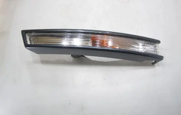 Volkswagen PASSAT B6 Front indicator light 3C0807718