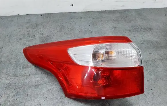 Rear/tail lights