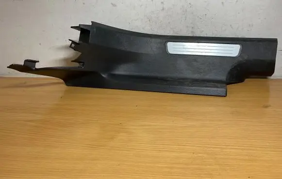 Volvo XC90 Rear sill trim cover 31363747 C1786