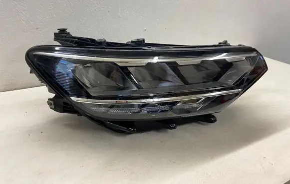 Volkswagen PASSAT B8 Headlight/headlamp 3G1941036P 90172735