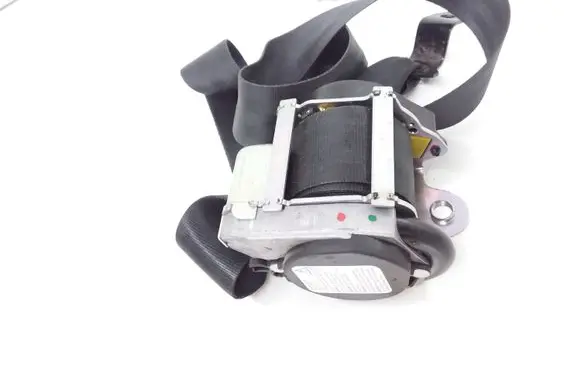 Skoda Rapid (NH) Front seatbelt 7N0857737A 7N0857737