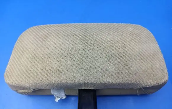 Jaguar XJS Front seat headrest 25R01050