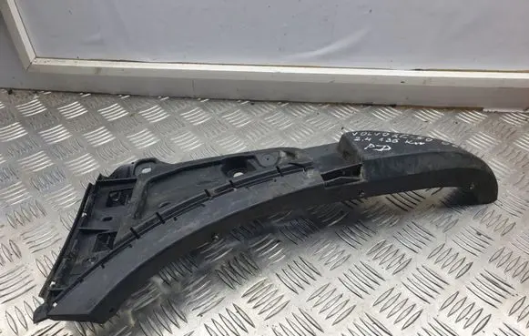 Volvo XC90 Front bumper mounting bracket 08620564