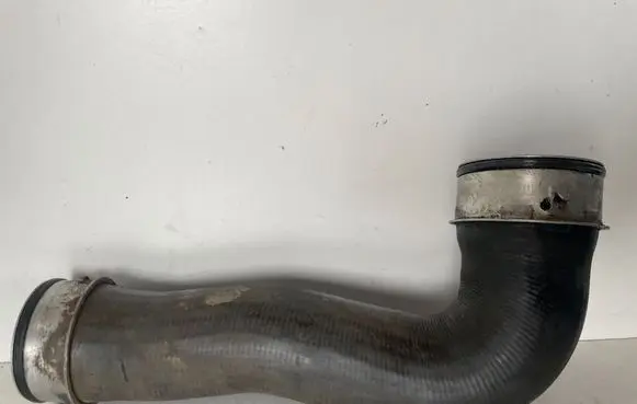 Skoda Octavia Mk2 (1Z) Intercooler hose/pipe 5674052