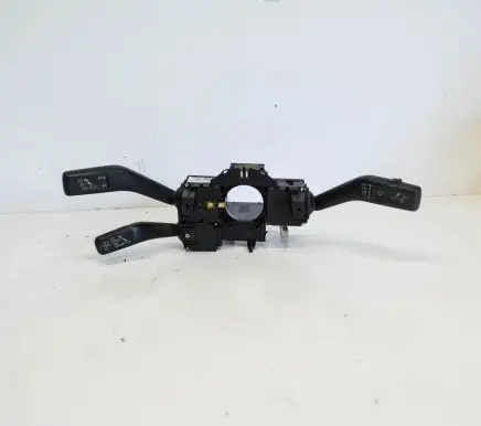 Volkswagen PASSAT B6 Indicator stalk 3C5953513R