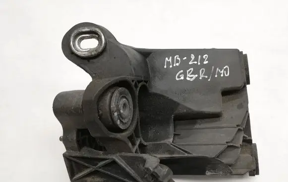 Mercedes-Benz E W212 ABS pump bracket A2124300410