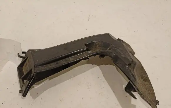 BMW 5 F10 F11 Front bumper mounting bracket 51117207931