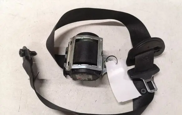BMW 5 E60 E61 Front seatbelt 601629800D S17068259156