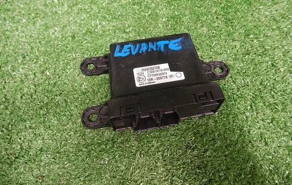 Maserati Levante Parking PDC control unit/module 068403887AB