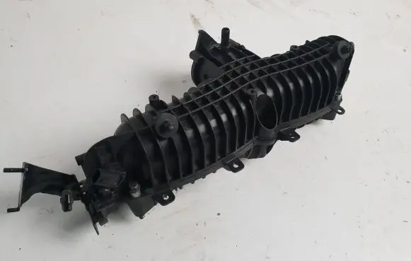 Volvo XC90 Intake manifold 31441970