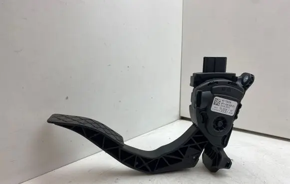 Audi A6 S6 C7 4G Accelerator throttle pedal 8K1723523A