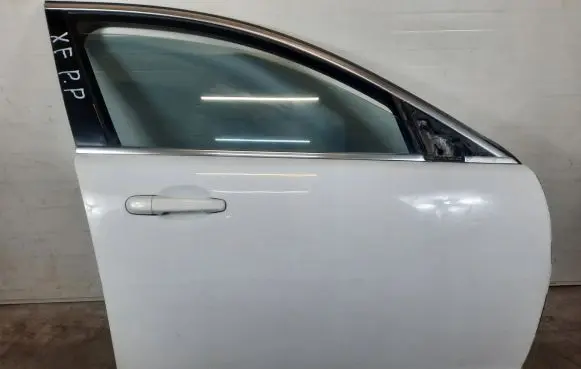Jaguar XF X250 Front door