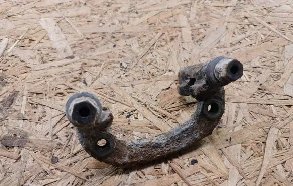 Volvo S40, V40 Brake caliper pad carrier rear 