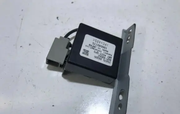 Nissan X-Trail T30 Antenna control unit 259758h300 25975-8h300