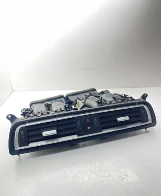 BMW 7 F01 F02 F03 F04 Dash center air vent grill 070126744