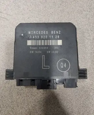 Mercedes-Benz G W463 2nd Gen Door control unit/module 4638201126