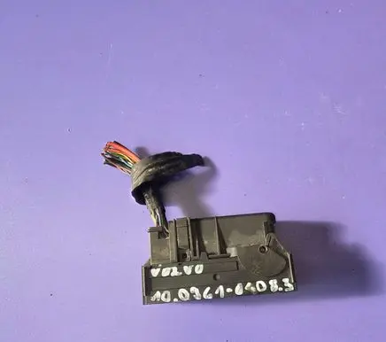 Volvo V50 ABS module connector plug AV612C405CB 10096104083