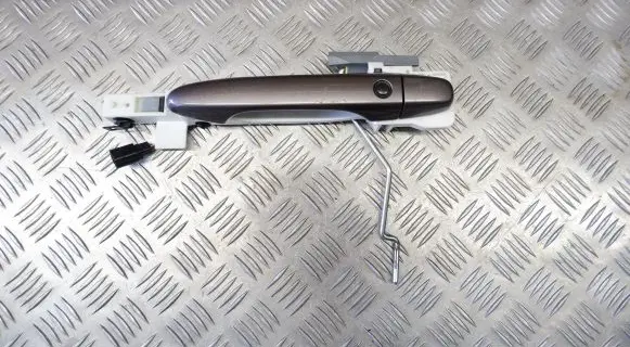 Honda CR-V Front door exterior handle