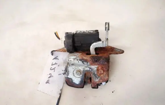 Fiat Croma Tailgate/trunk/boot lock/catch/latch