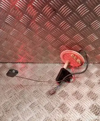 Volvo S60 Fuel level sensor 