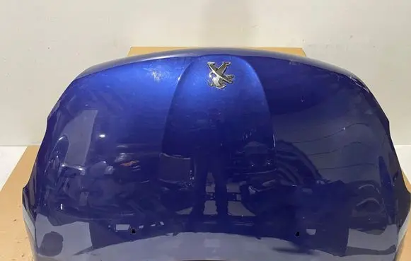 Peugeot 208 I Engine bonnet/hood 9803656980